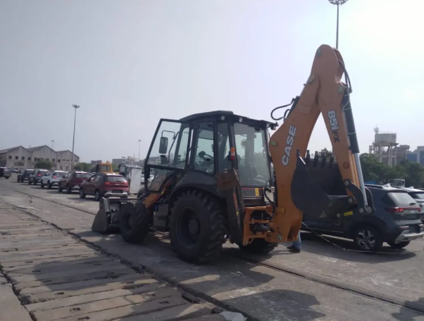 CASE 851FX